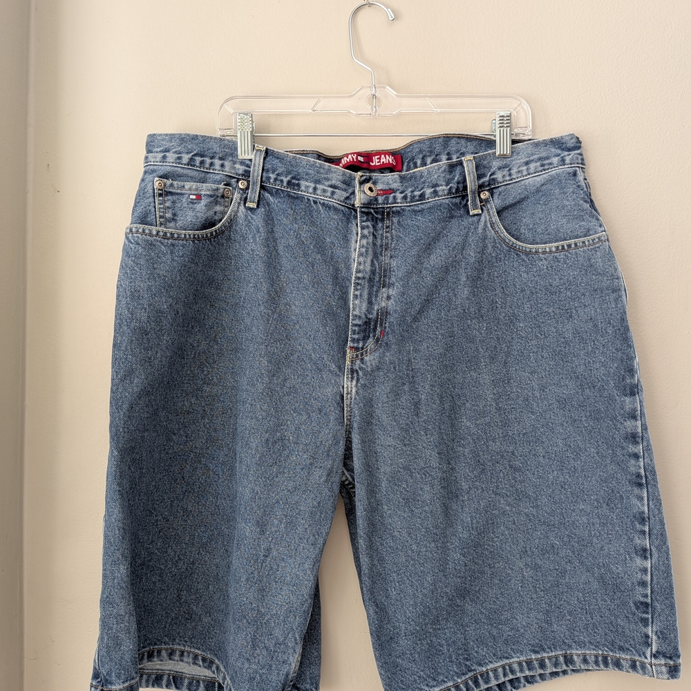 Tommy Hilfiger Men's Classic Medium Blue Denim Shorts